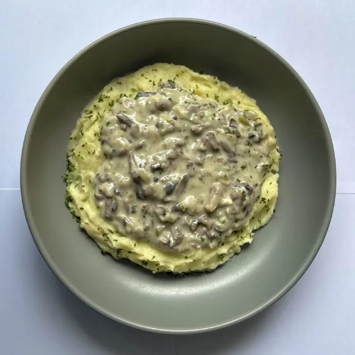 Beef Stroganoff with Creamy Potato Mash - 12 Pack