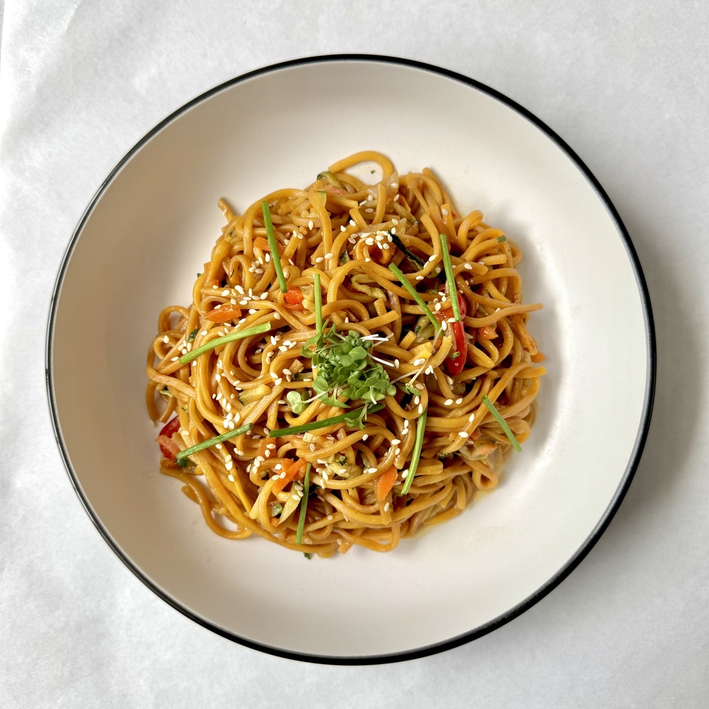 Stir Fried Noodles with Vegetables - 12 Pack